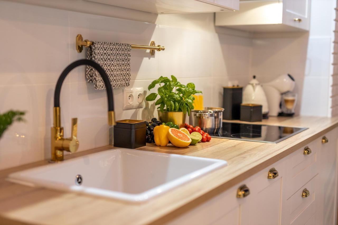 Apartament Kasztelan Lägenhet Ustrzyki Dolne Exteriör bild