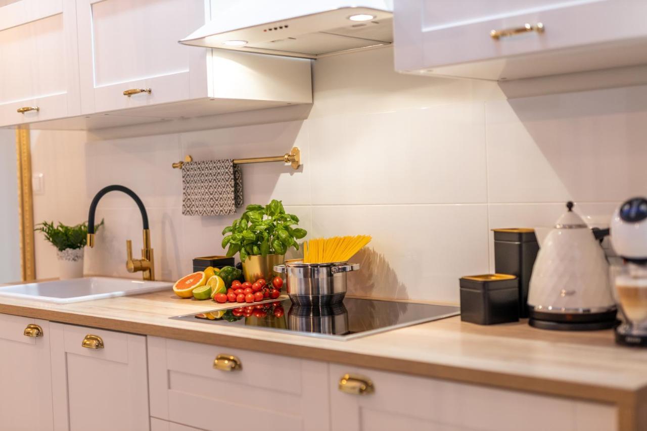 Apartament Kasztelan Lägenhet Ustrzyki Dolne Exteriör bild